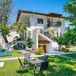 Διαμέρισμα Karydies