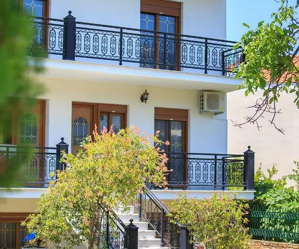 Διαμέρισμα Karydies *